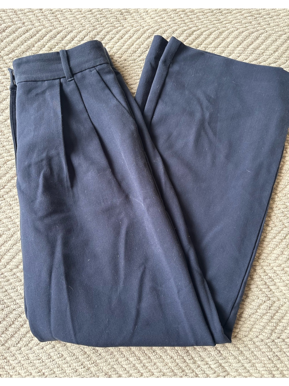 Abercrombie & Fitch Women's Dark Navy Pleated Dress Pants